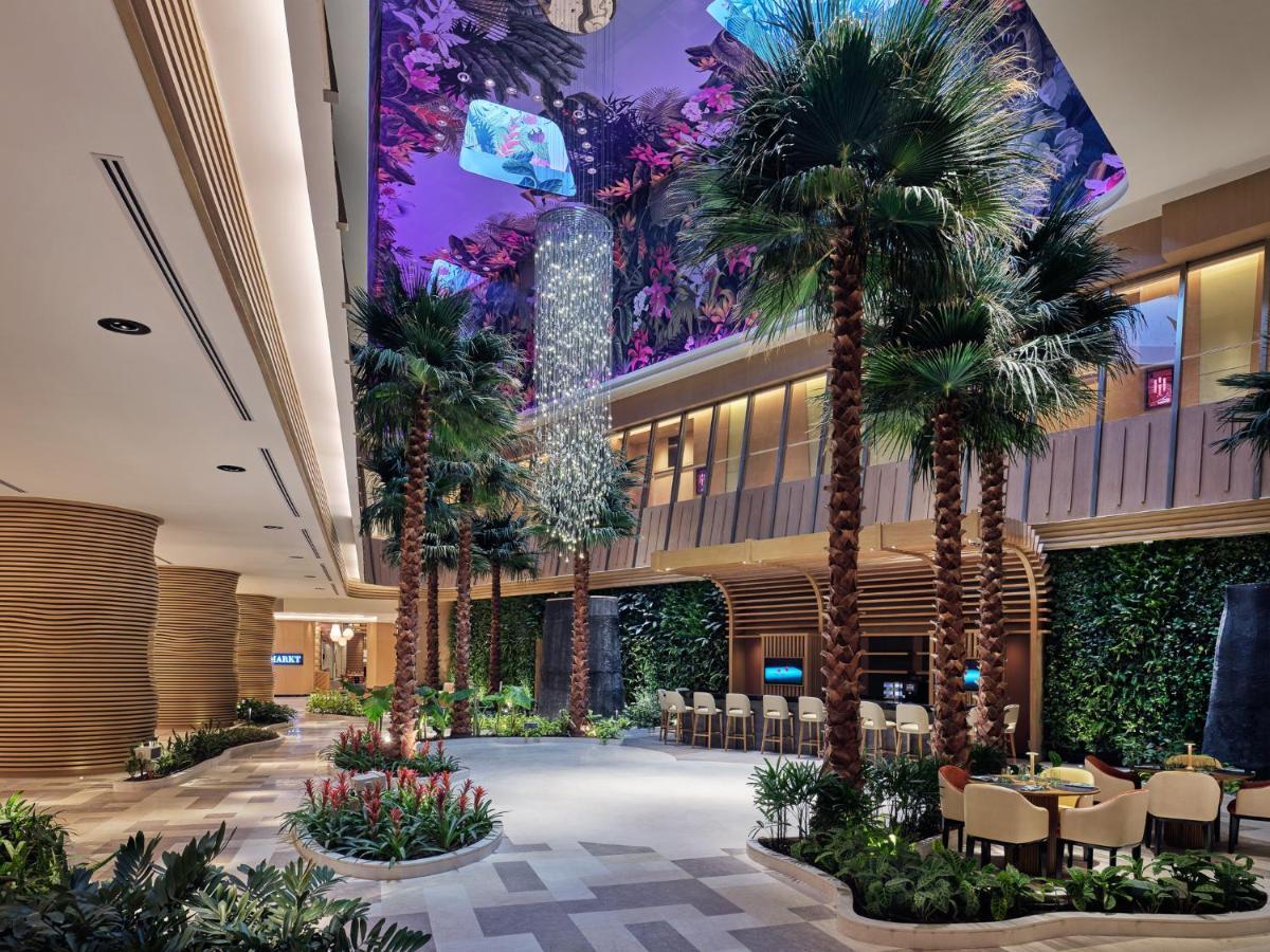 Swissotel Clark Philippines 5*