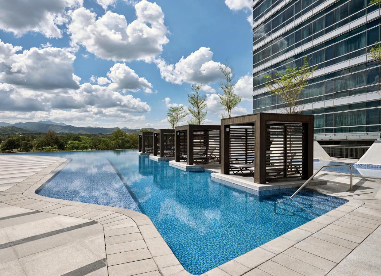 Hotel Swissotel Clark Philippines 5*